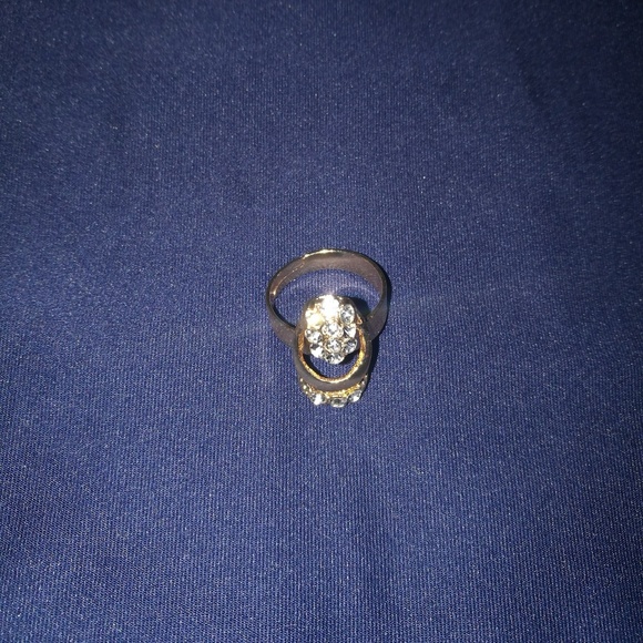 NWOT ring - Picture 2 of 2